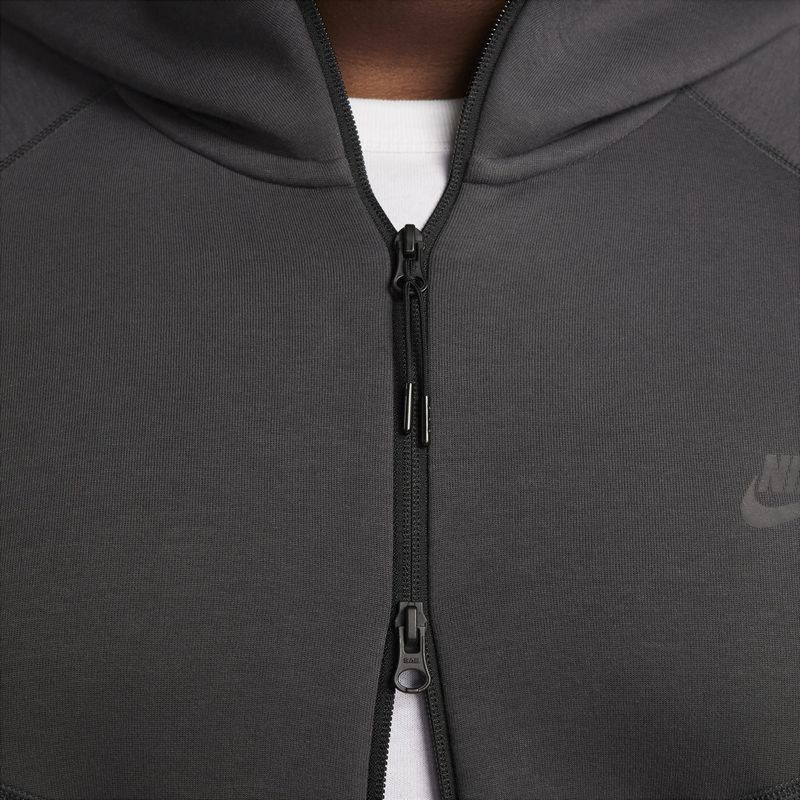 nike-sportswear-tech-fleece-windrunner-gris-fb7921-060-5.jpeg