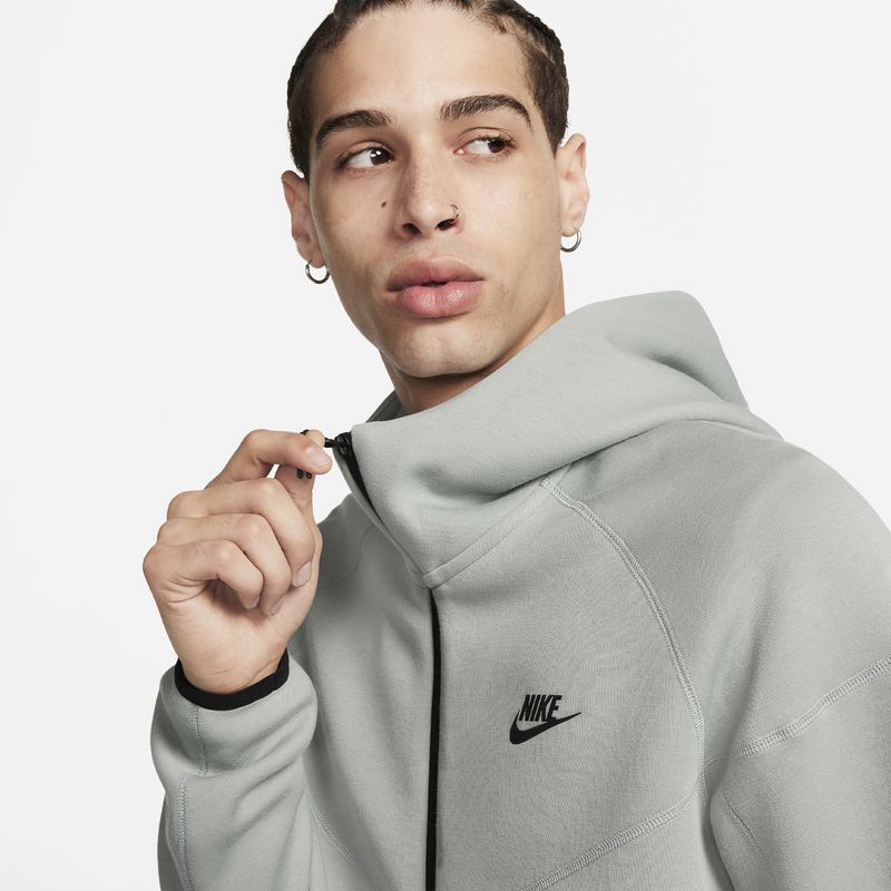 nike-tech-fleece-gris-fb7921-330-3.jpeg