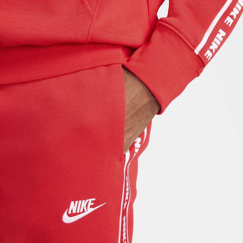 nike-club-fleece-rojas-fb7296-657-4.jpeg