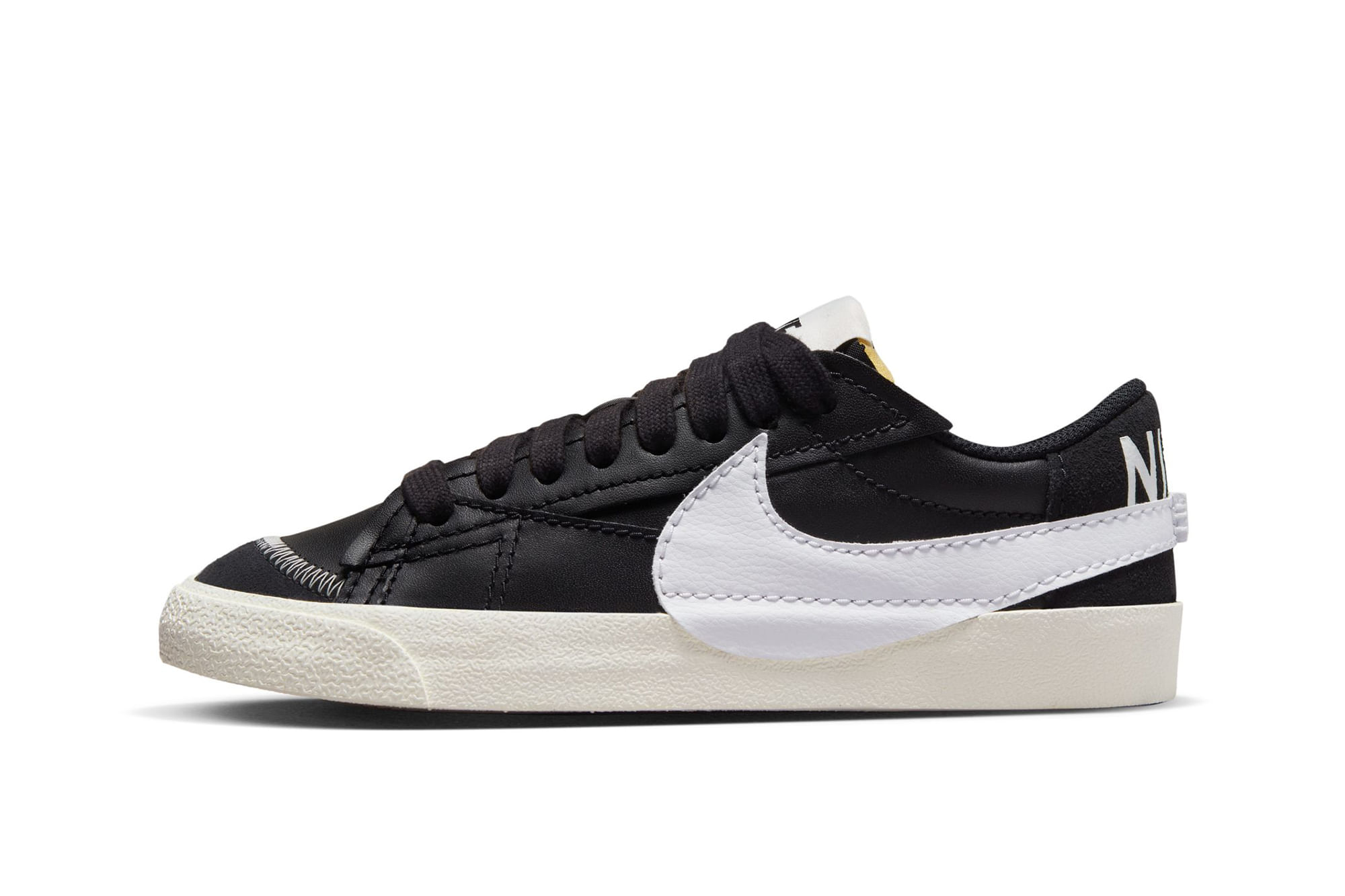 Nike blazer negras altas best sale