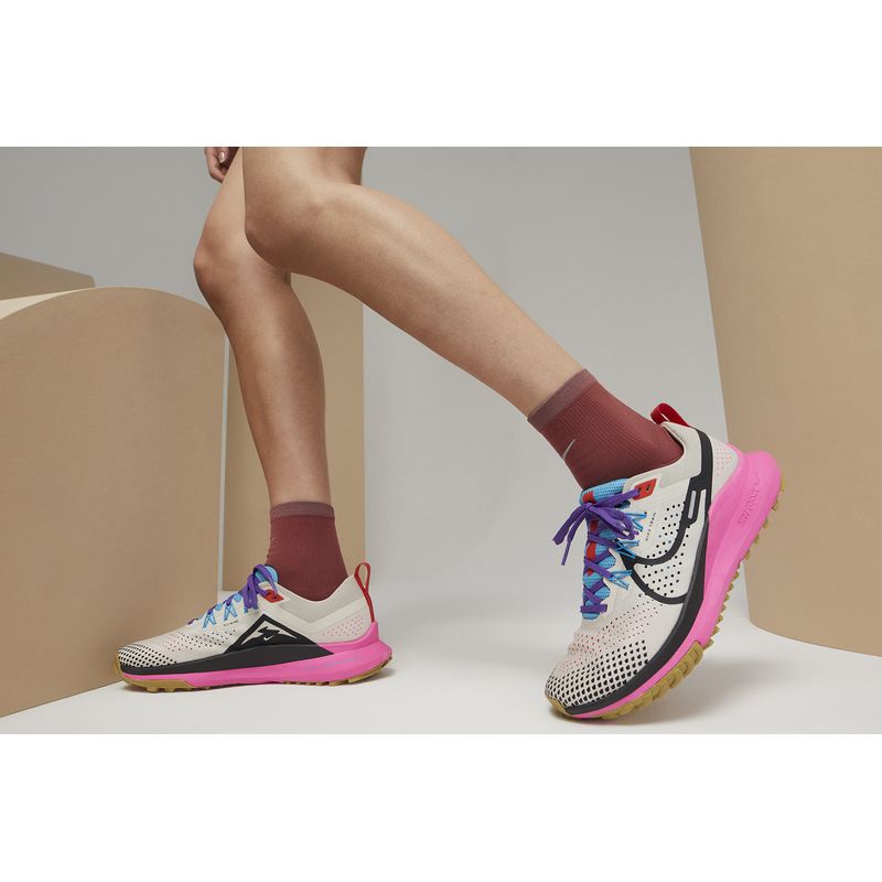 nike-pegasus-trail-4-multicolor-fd0876-100-1.jpeg