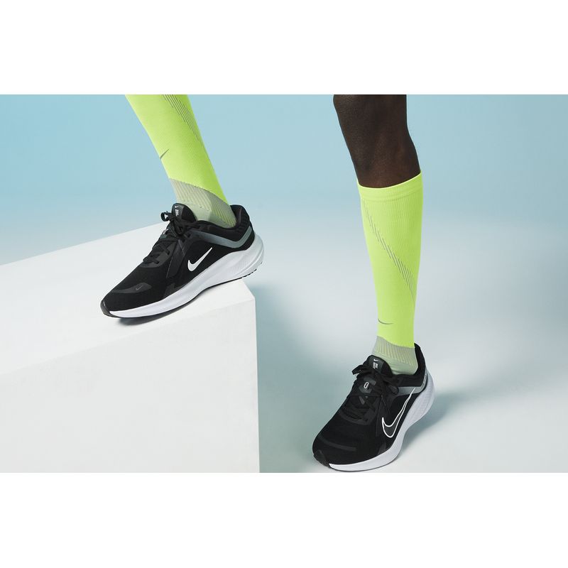 nike-quest-5-negras-dd0204-001-2.jpeg