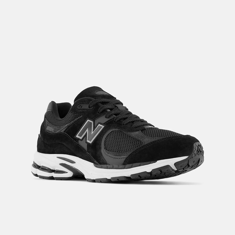 new-balance-2002r-negras-m2002rbk-3.jpeg