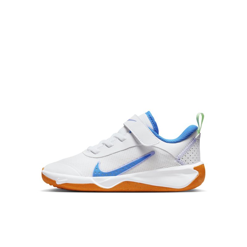 nike-omni-multi-court-blanco-y-azul-dm9026-107-1.jpeg