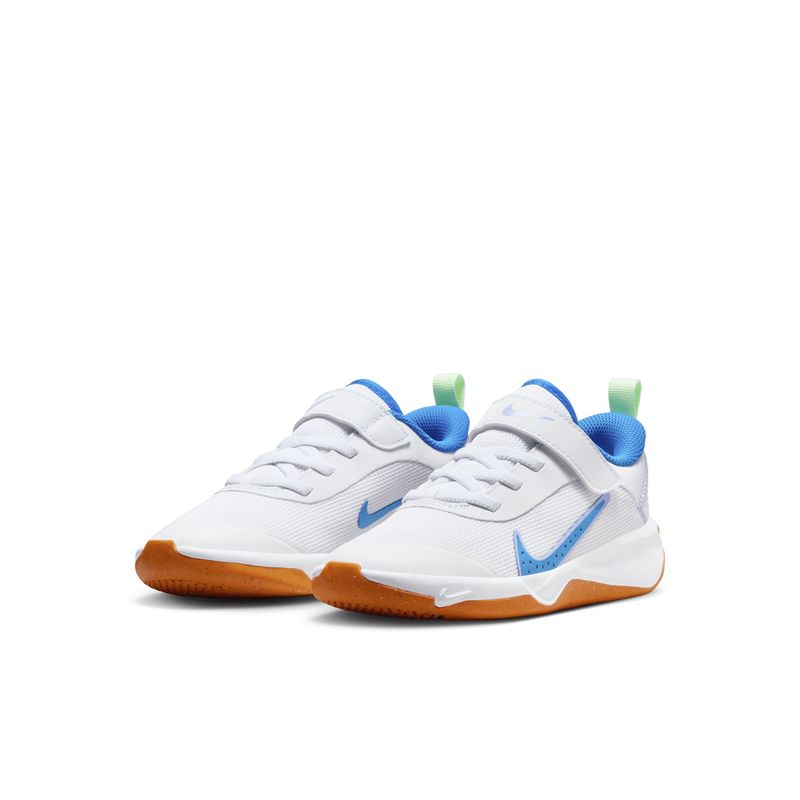 nike-omni-multi-court-blanco-y-azul-dm9026-107-3.jpeg