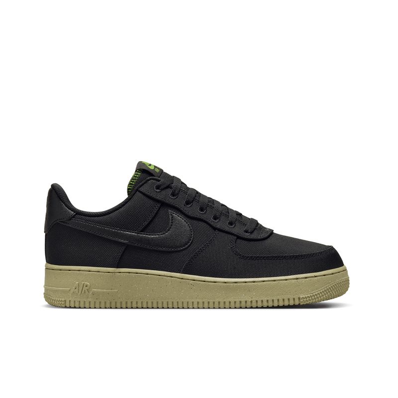 nike-air-force-1--07-lv8-negras-fj4160-001-2.jpeg