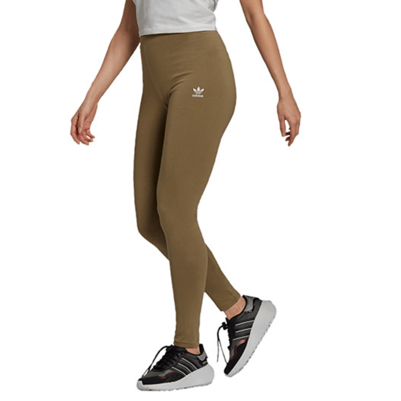 adidas-loungewear-adicolor-essentials0-marrones-h06623-5.png