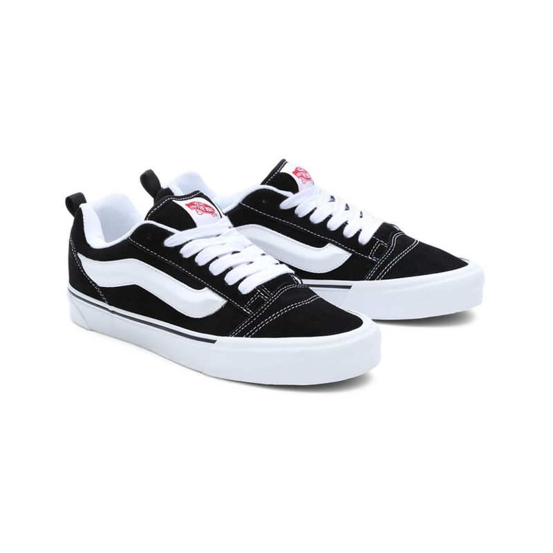 vans-knu-skool-negras-vn0009qc6bt1-1.jpeg