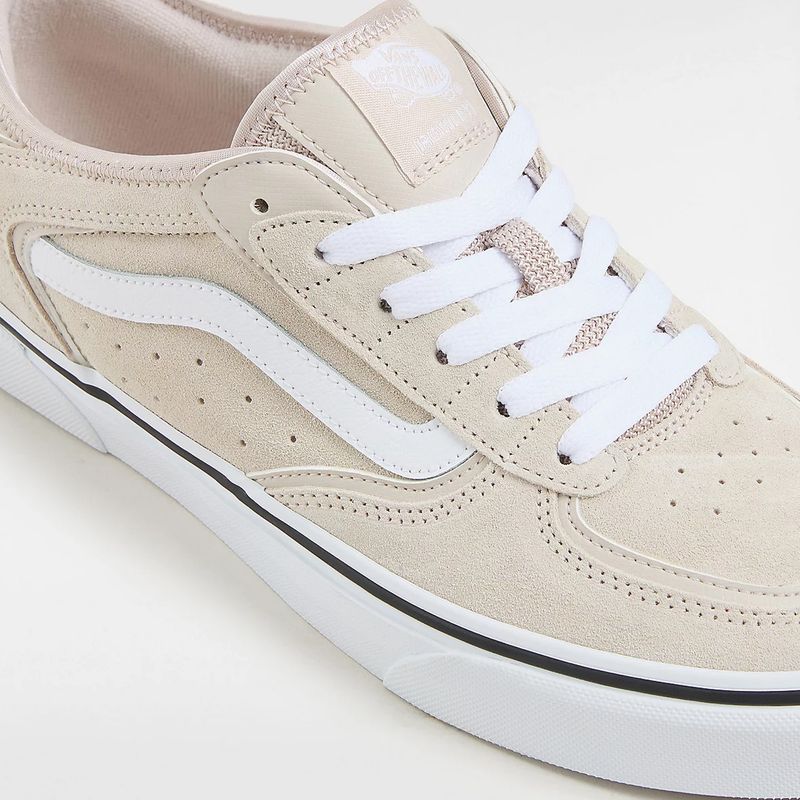 vans-rowley-classic-beiges-vn0009qjbat1-4.jpeg