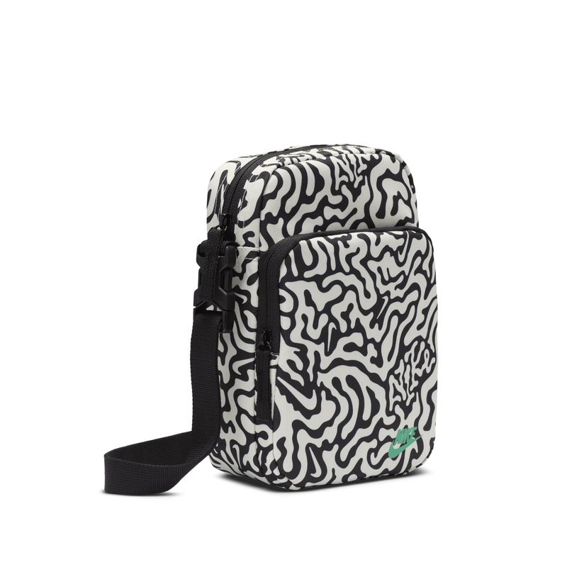 nike-heritage-negros-y-blancos-fn0884-010-4.jpeg