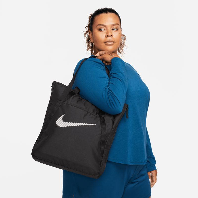 nike-one-negra-dr7217-010-1.jpeg