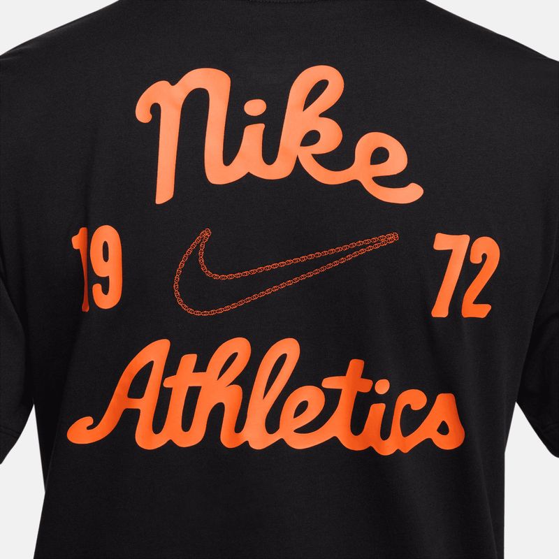 Camiseta NIKE Sportswear Negra Foot on Mars