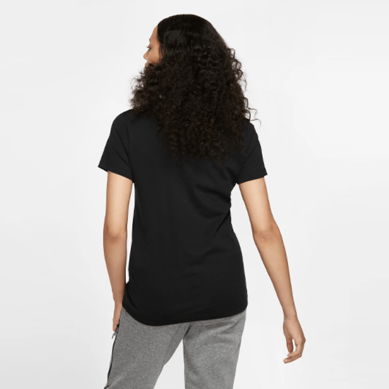 nike-sportswear-essential-negra-bv6169-010-4.png