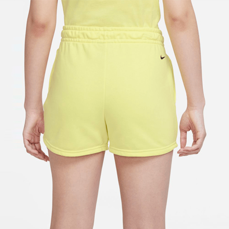 nike-sportswear-essential-amarillo-dj4129-712-3.png