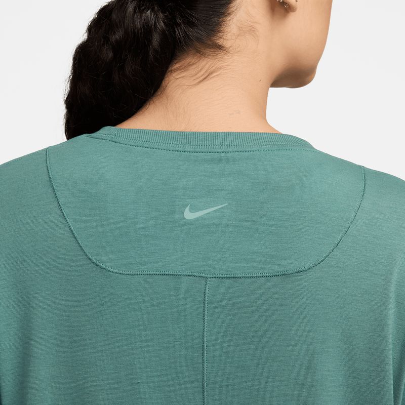 nike-one-relaxed-verdes-fn2814-361-4.jpeg