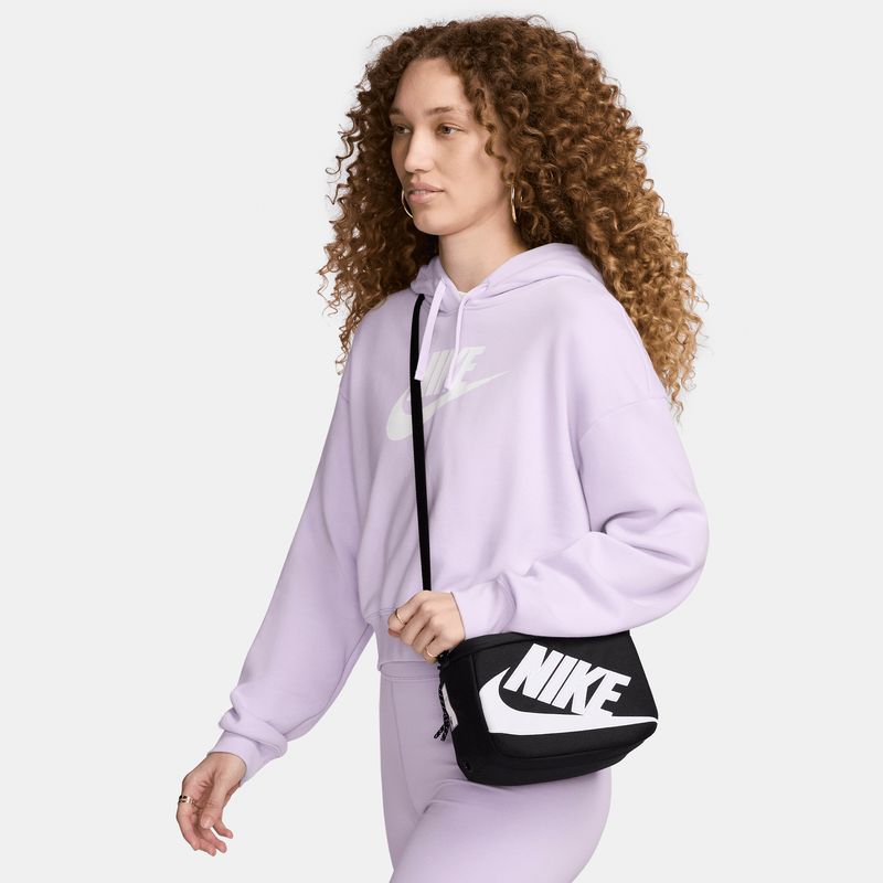 nike-mini-shoebox-negro-fn3059-010-1.jpeg