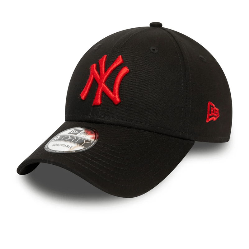 new-era-new-york-yankees-essential-logo-negra-12380594-1.png