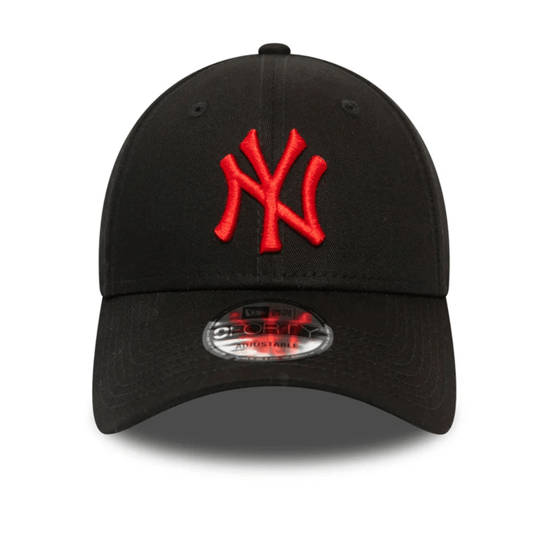 new-era-new-york-yankees-essential-logo-negra-12380594-2.png