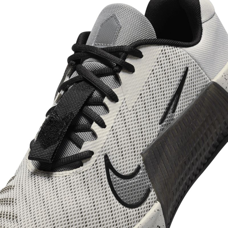 nike-metcon-9-gris-dz2617-004-8.jpeg