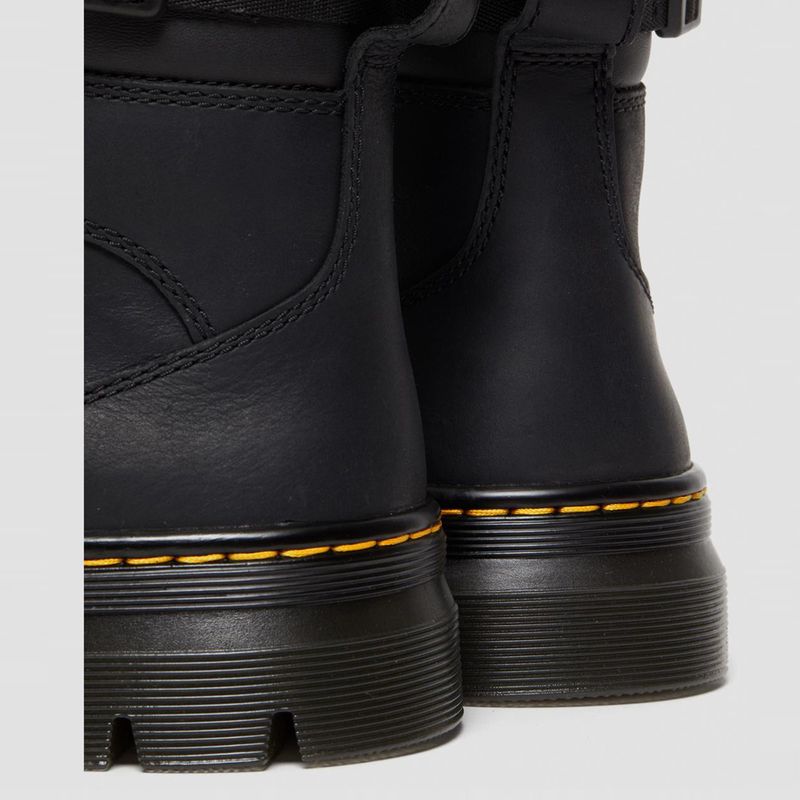 drmartens-combs-tech-negras-27801001-6.jpeg