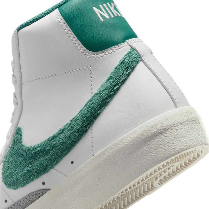 nike-blazer-mid--77-blancas-fz1158-100-8.jpeg