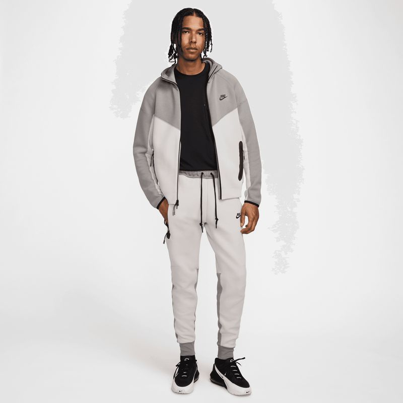 nike-tech-fleece-blanco-fb8002-014-6.jpeg