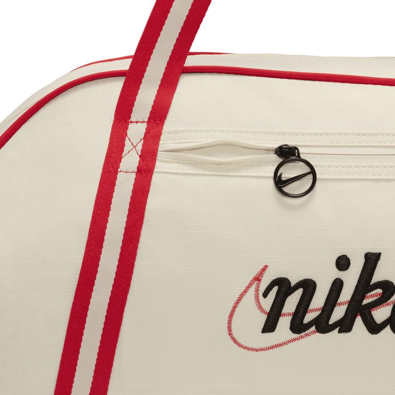 nike-gym-club-blanca-dh6863-113-7.jpeg