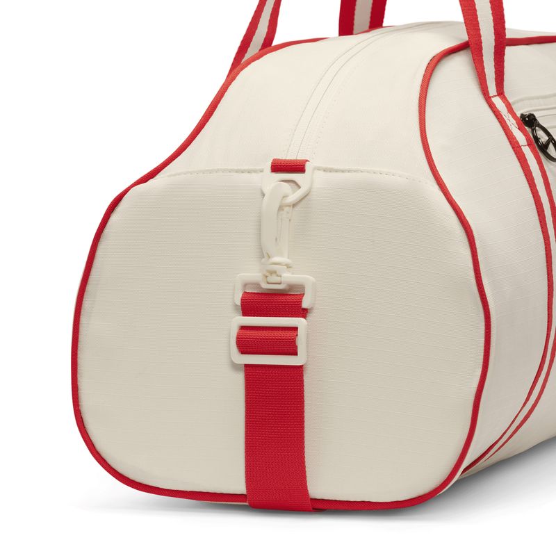 nike-gym-club-blanca-dh6863-113-8.jpeg