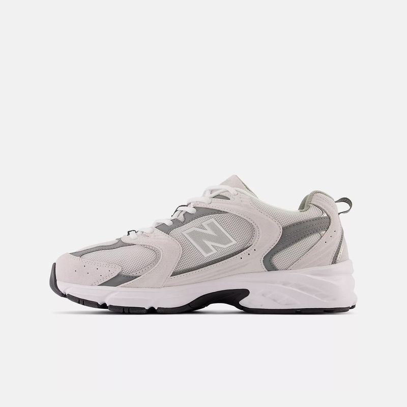 new-balance-530--mr530cb-2.jpeg