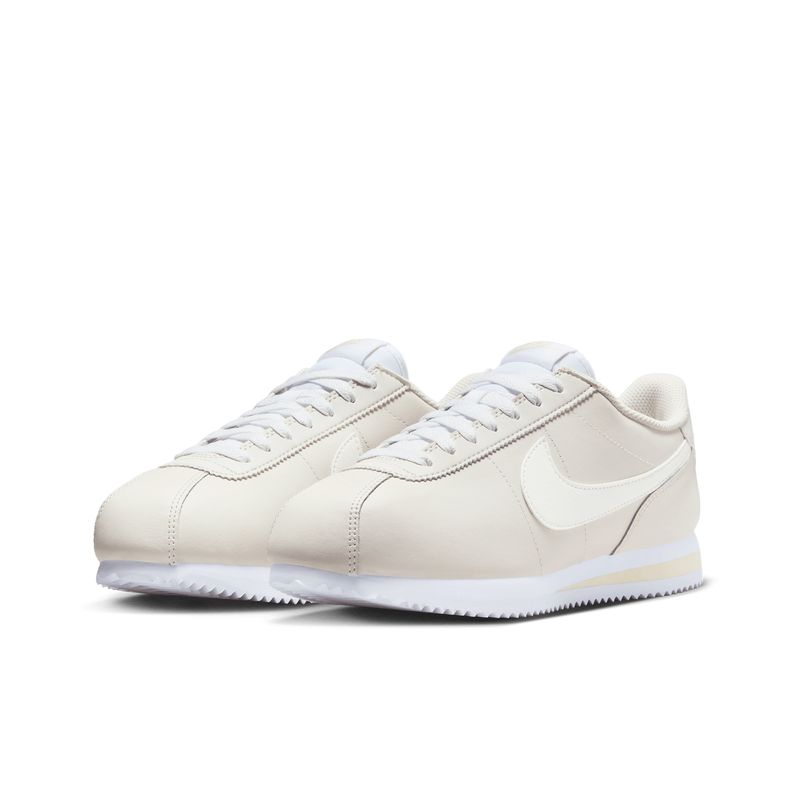 nike-cortez--dn1791-002-3.jpeg