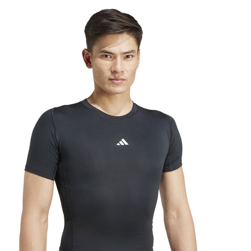 adidas-techfit-compression-negra-je6698-3.jpeg