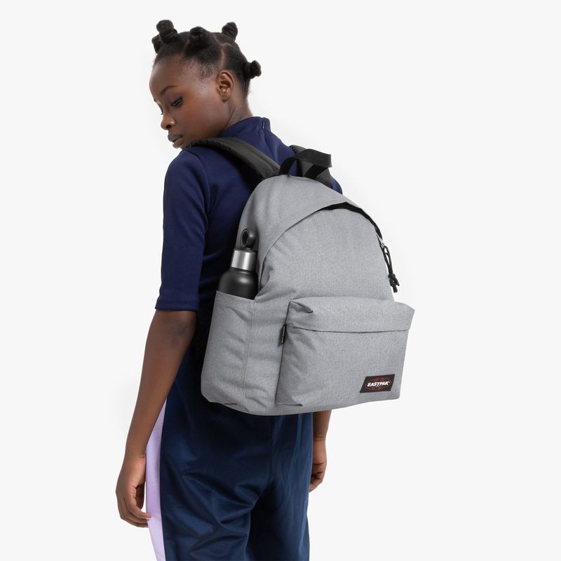 eastpak-day-pak-r-gris-ek0a5bg43631-1.jpeg