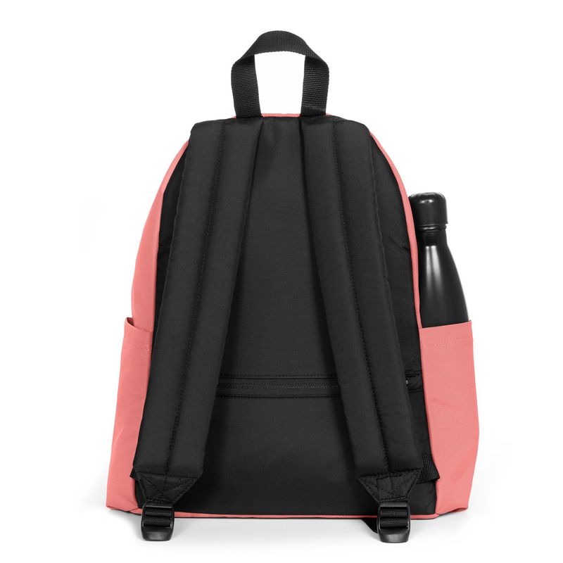 eastpak-day-pak-r-rosa-ek0a5bg40o81-3.jpeg