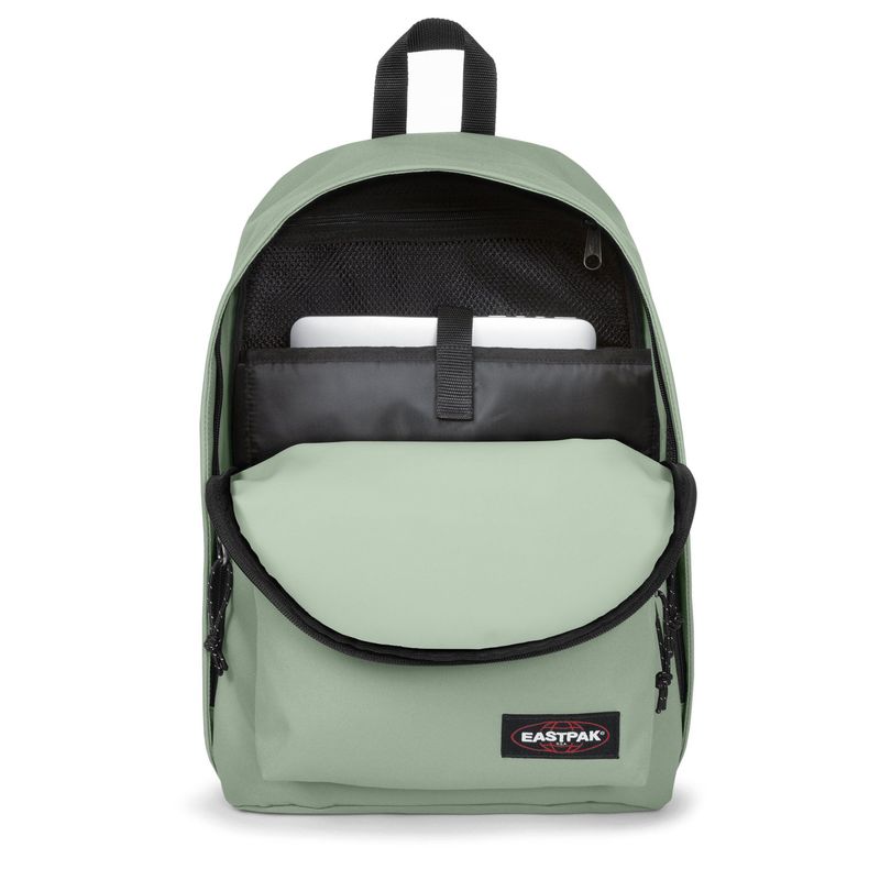 eastpak-out-of-office-verde-ek0007671o21-4.jpeg