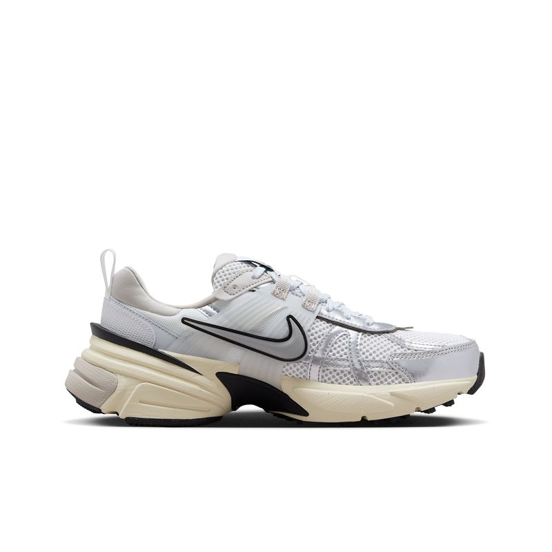 nike-v2k-run-blancas-fd0736-100-3.jpeg