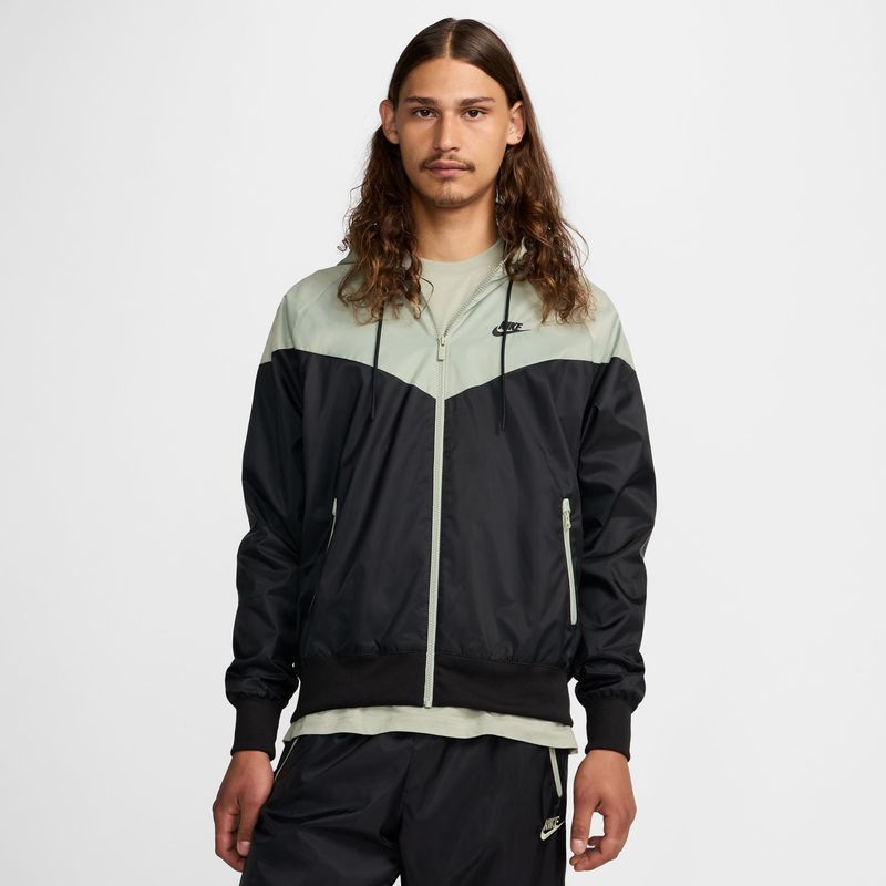 nike-sportswear-heritage-essentials-windrunner-negra-da0001-018-1.jpeg