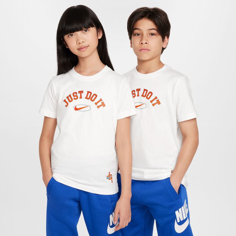 nike-sportswear-blanca-fz5131-100-1.jpeg