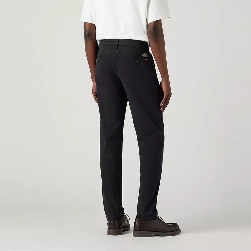 levi-s-chino-standard-negro-171960005-3.jpeg