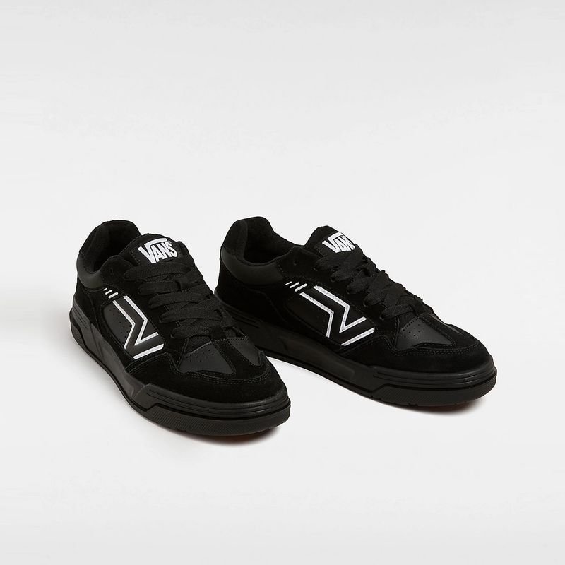 vans-upland-negras-vn000d25b8c1-2.jpeg