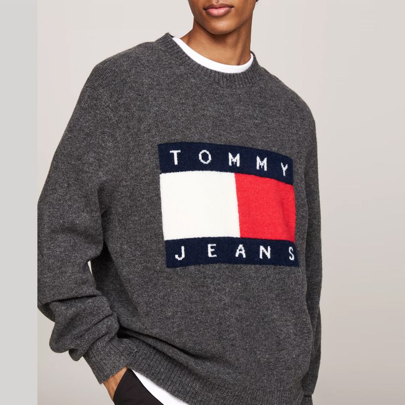 tommy-jeans-melange-flag-gris-dm0dm19442pub-3.jpeg