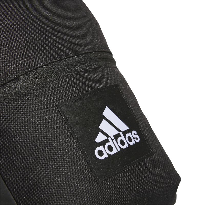 adidas-essentials-negro-it2048-4.jpeg