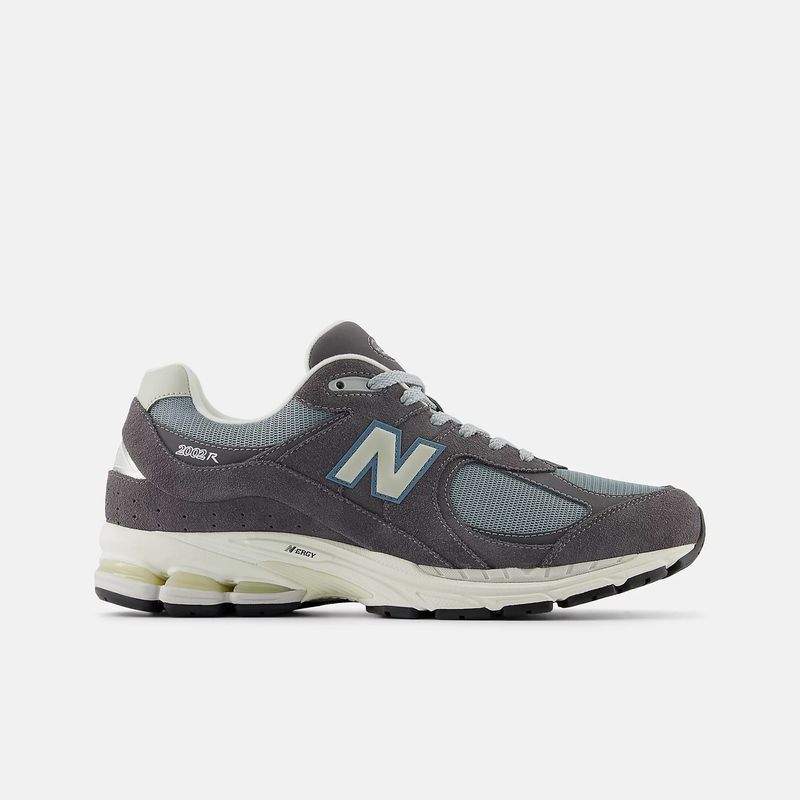 new-balance-2002r-gris-m2002rfb-1.jpeg