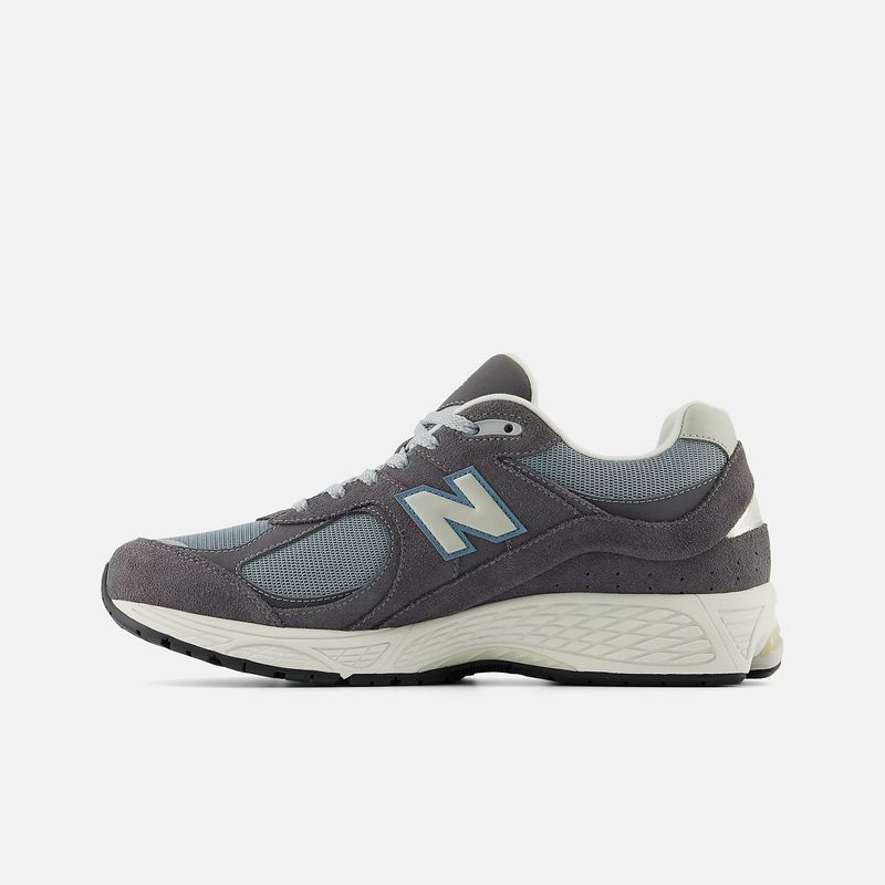 new-balance-2002r-gris-m2002rfb-2.jpeg