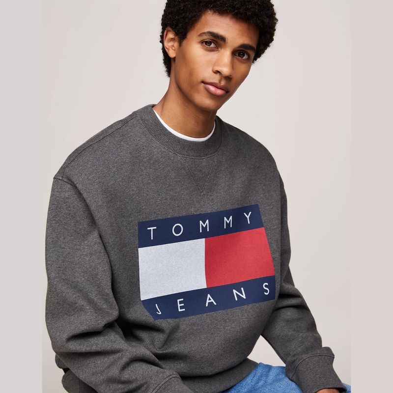 tommy-jeans-logo-tommy-gris-dm0dm19756pub-3.jpeg