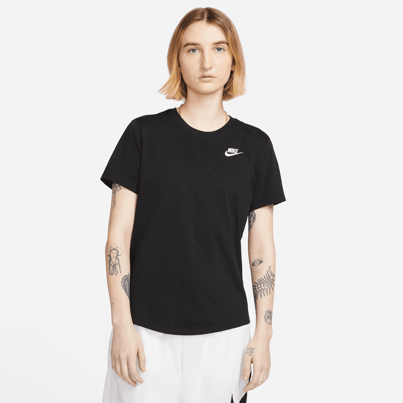 nike-sportswear-club-essentials-negra-dx7902-010-1.png