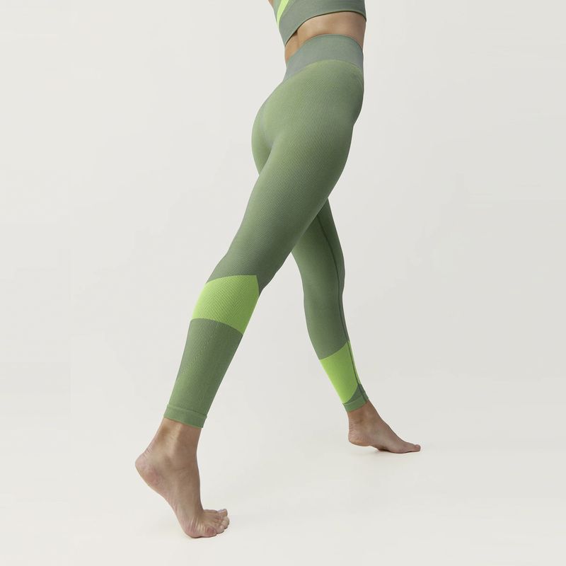 born-living-yoga-aila-verdes-fw24sm78-l-hunter-2.jpeg