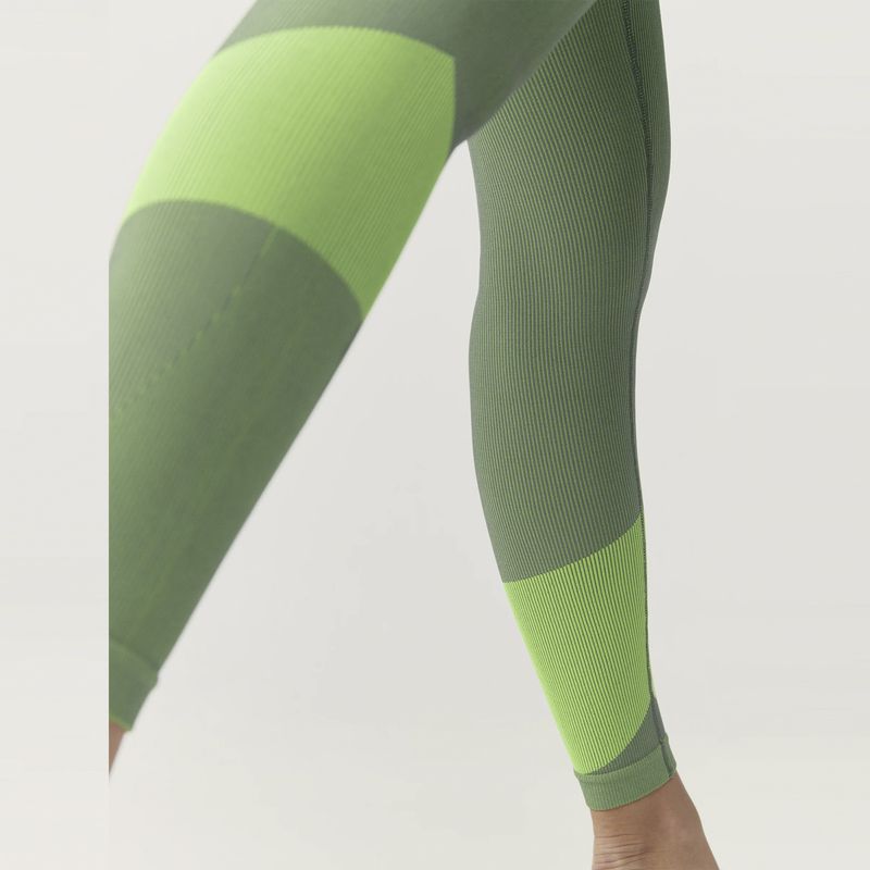 born-living-yoga-aila-verdes-fw24sm78-l-hunter-4.jpeg