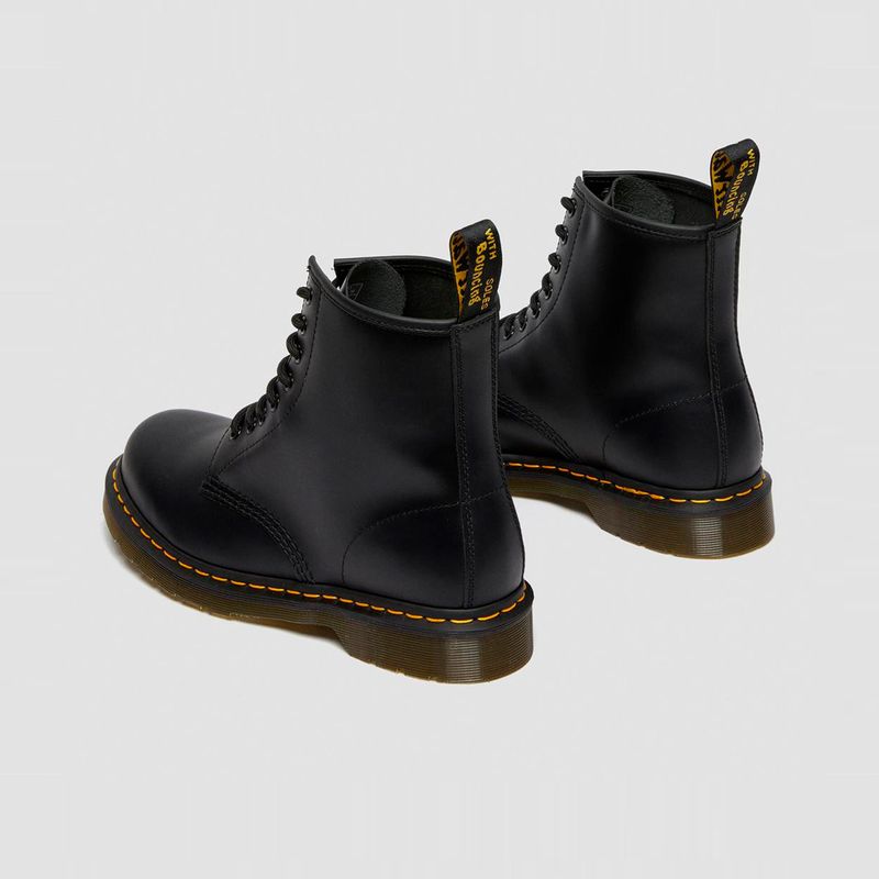 drmartens-smooth-negras-11822006-5.jpeg