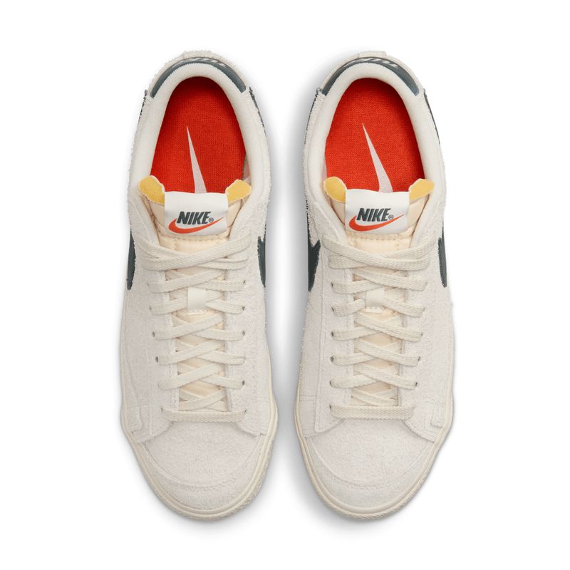 nike-blazer-low--77-vintage-blancas-fq8060-002-4.jpeg