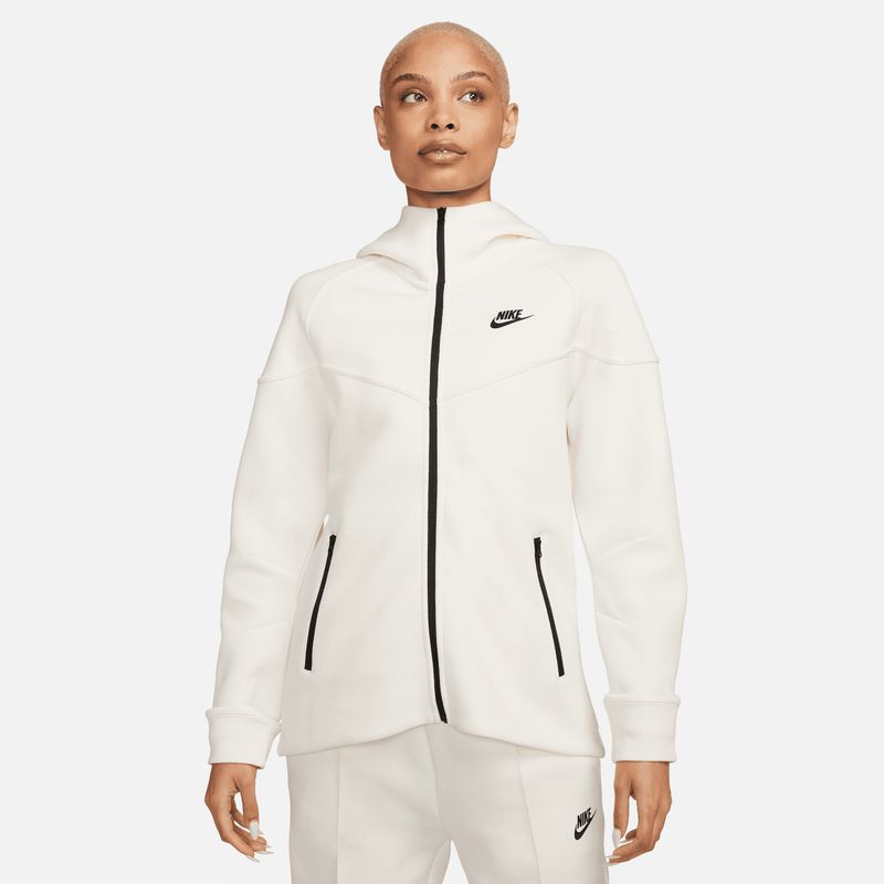 nike-sportswear-tech-fleece-windrunner-blanca-fb8338-110-1.jpeg